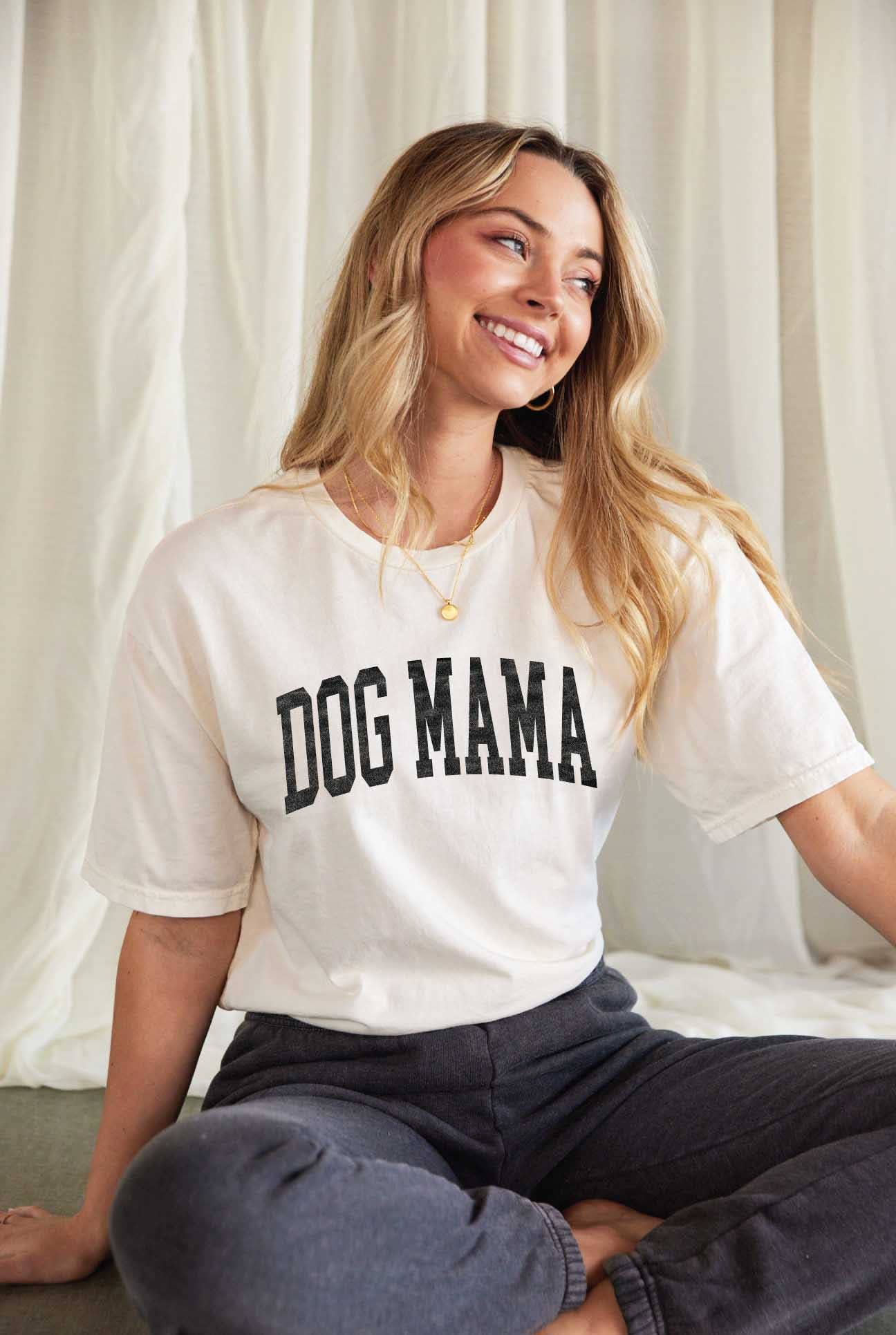 DOG MAMA Mineral Washed Graphic Top