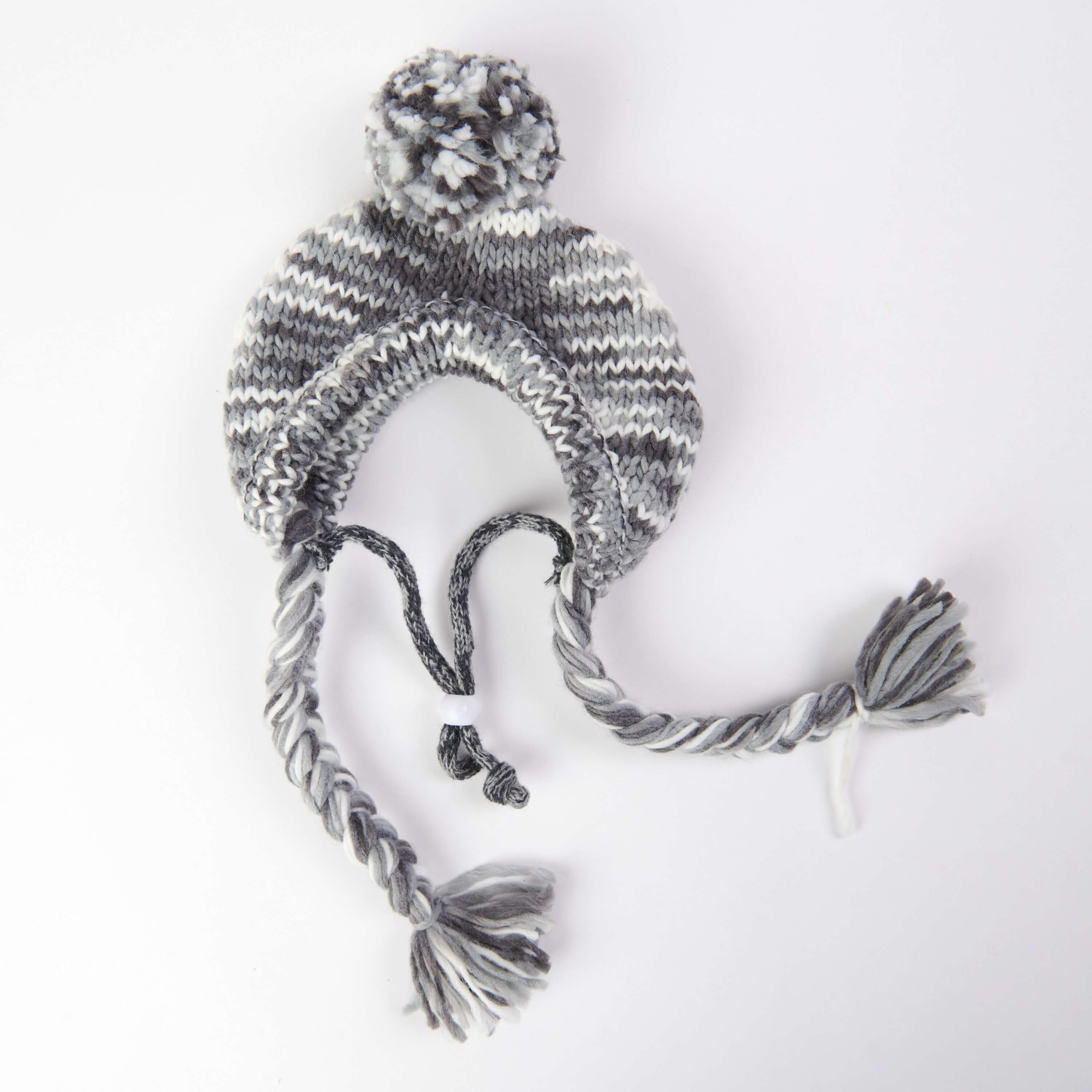 Knit Pom Pom Dog Beanie Hat - Salt and Pepper: M (15-45lbs/7-20kg)