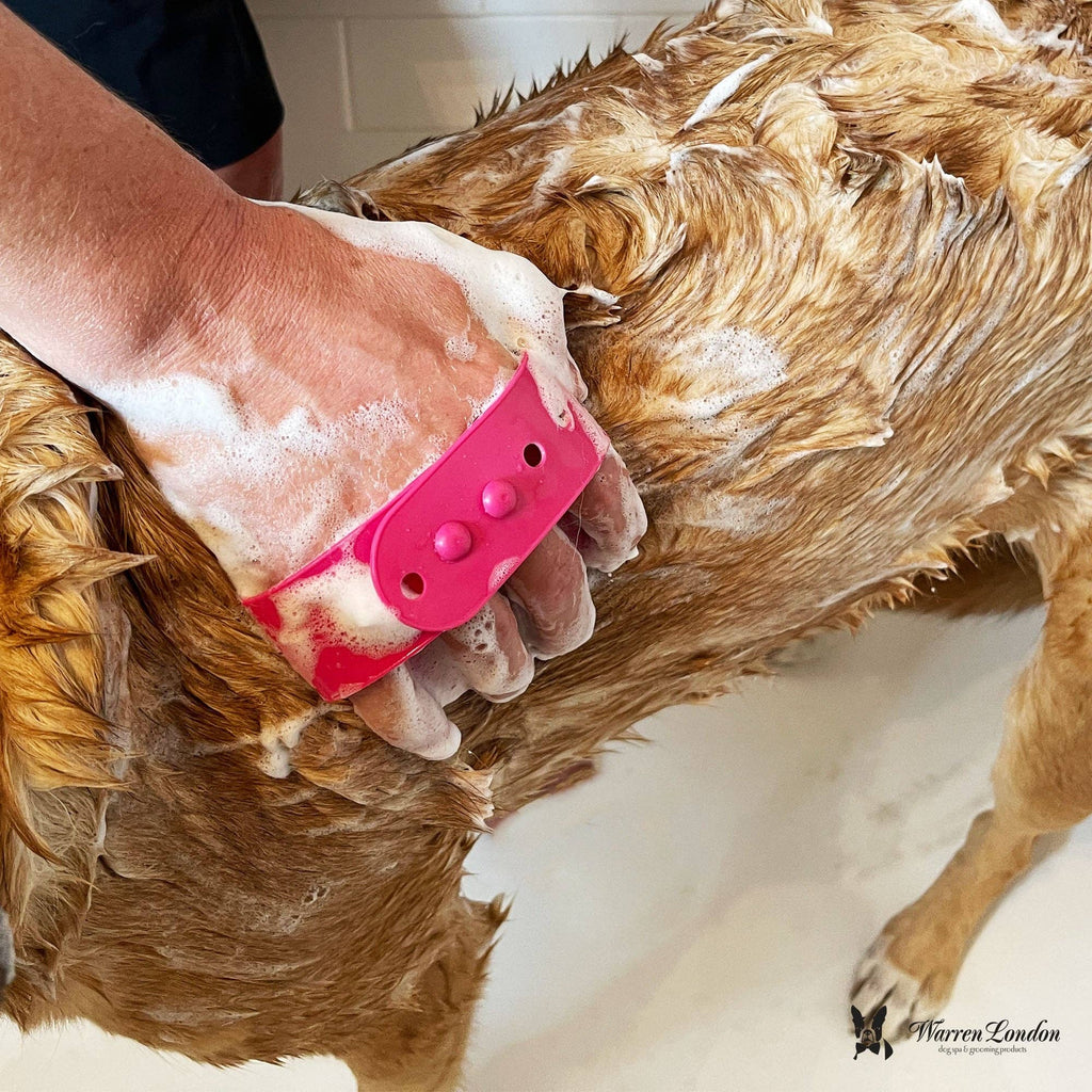 Grooming Bath Brush: Red