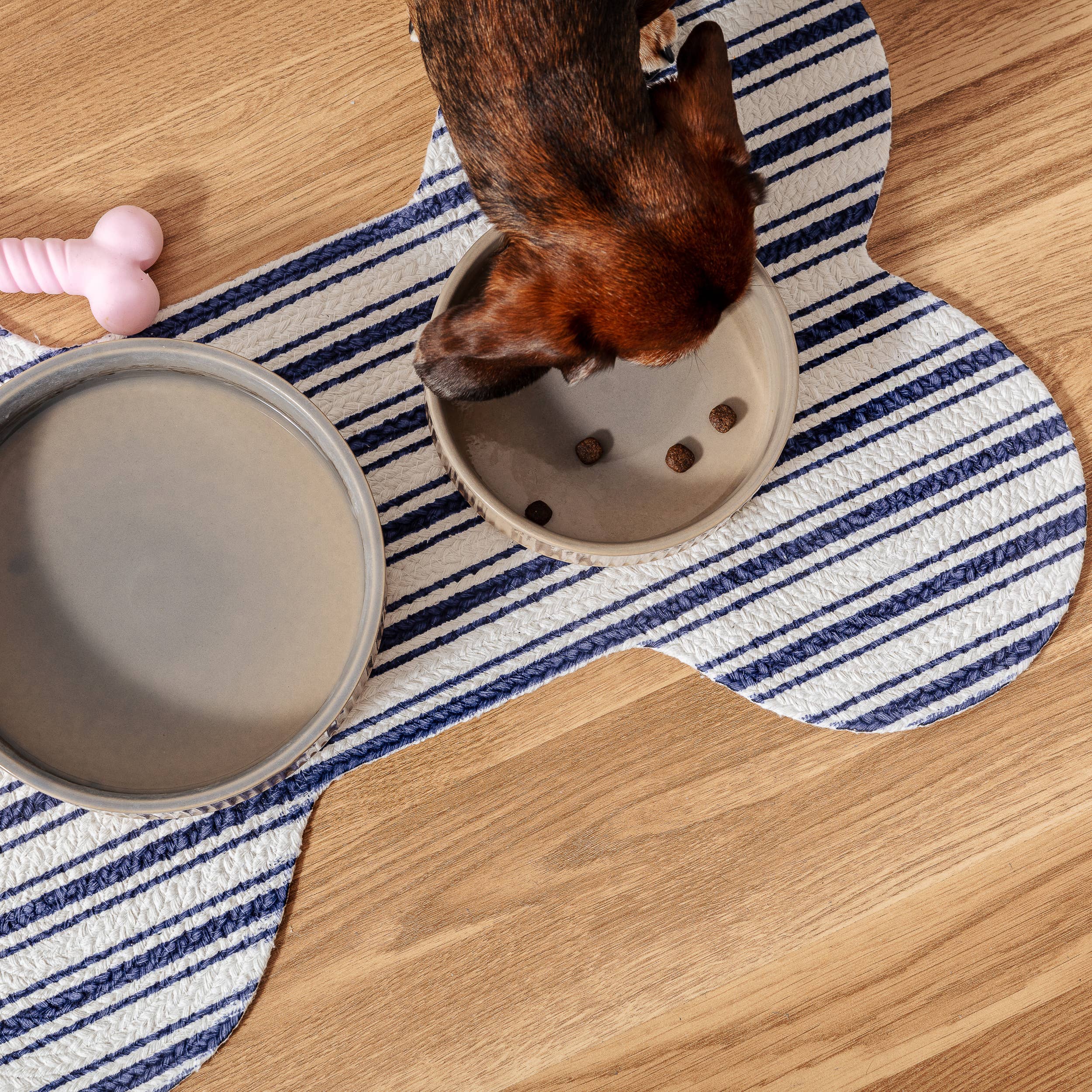 Hampton Pet Placemat - Stylish and Chic: Blue